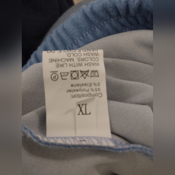 Blue Shorts Size XL - Picture 3 of 3